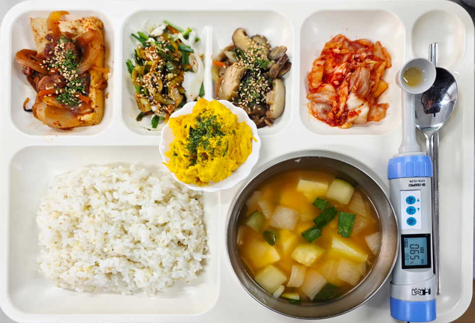 오늘의 식단(4월 30일)